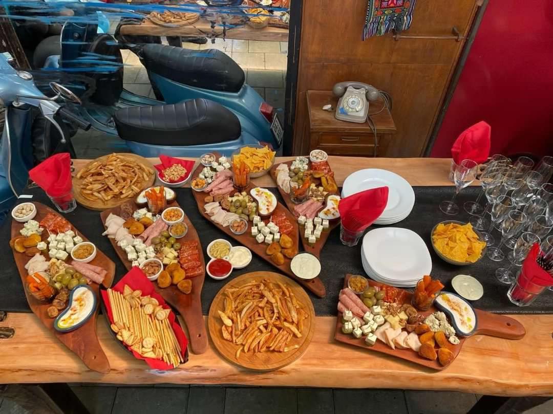 Divina Hostel تيرانا المظهر الخارجي الصورة