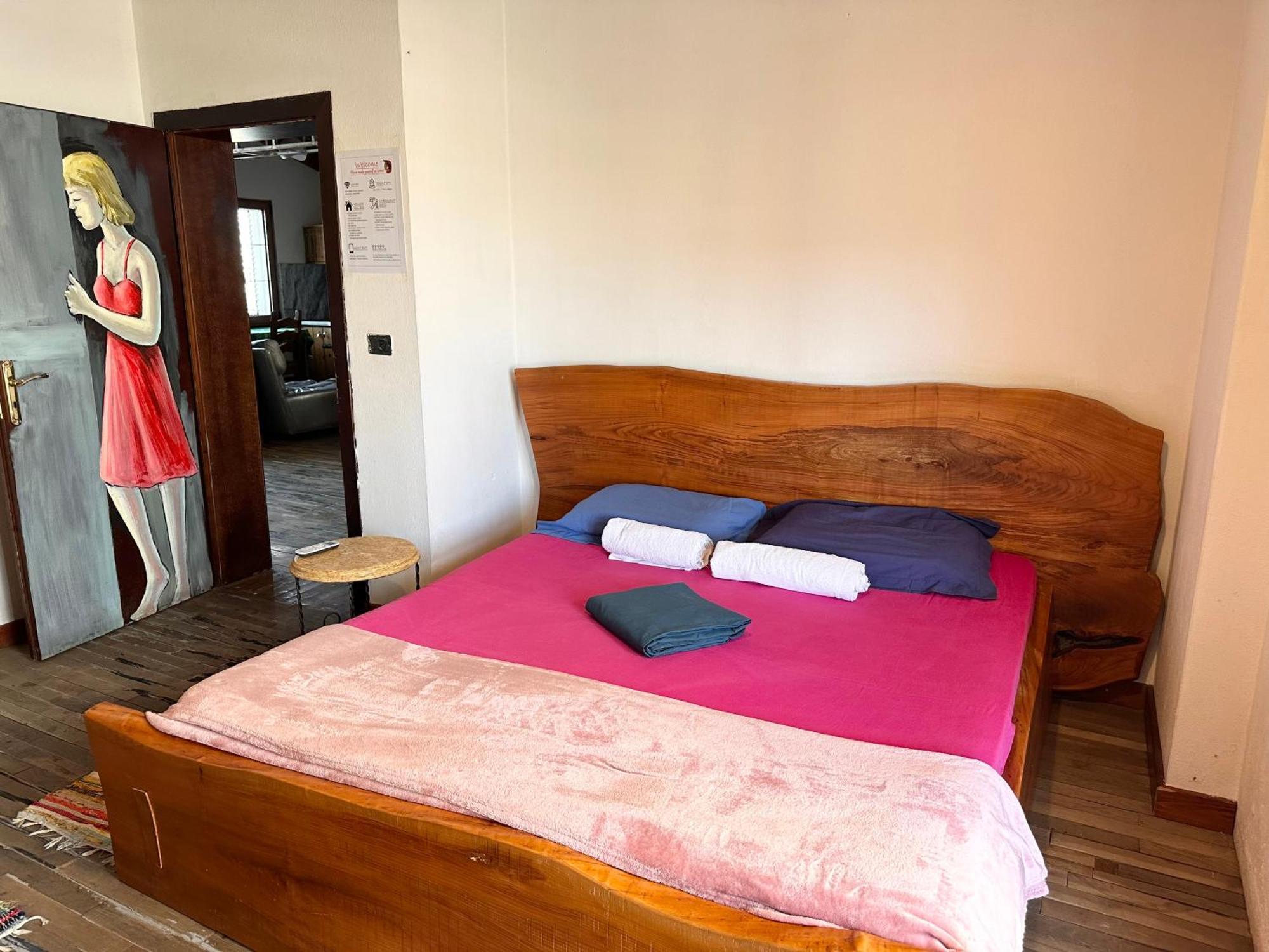 Divina Hostel تيرانا المظهر الخارجي الصورة